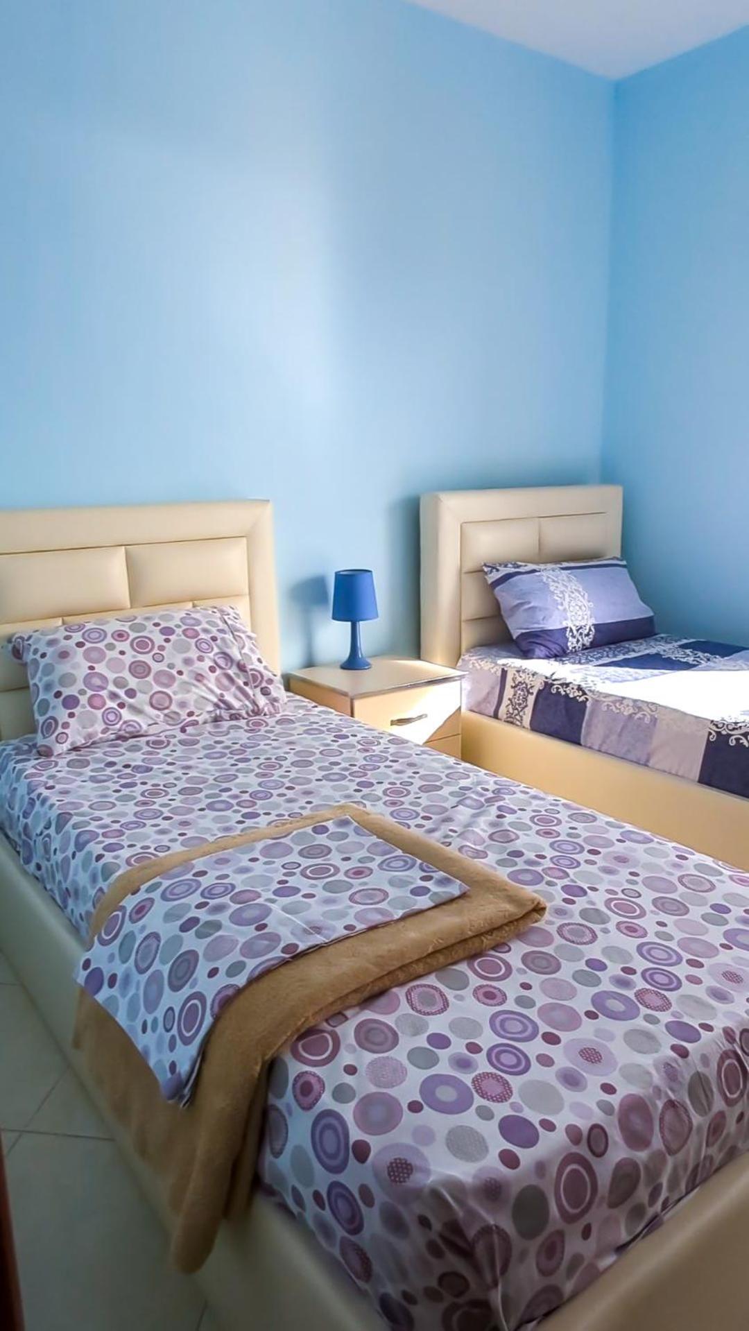 Sarah's - 5 Min Walk To Beaches & Boulevard - Big Balcony! Sarande