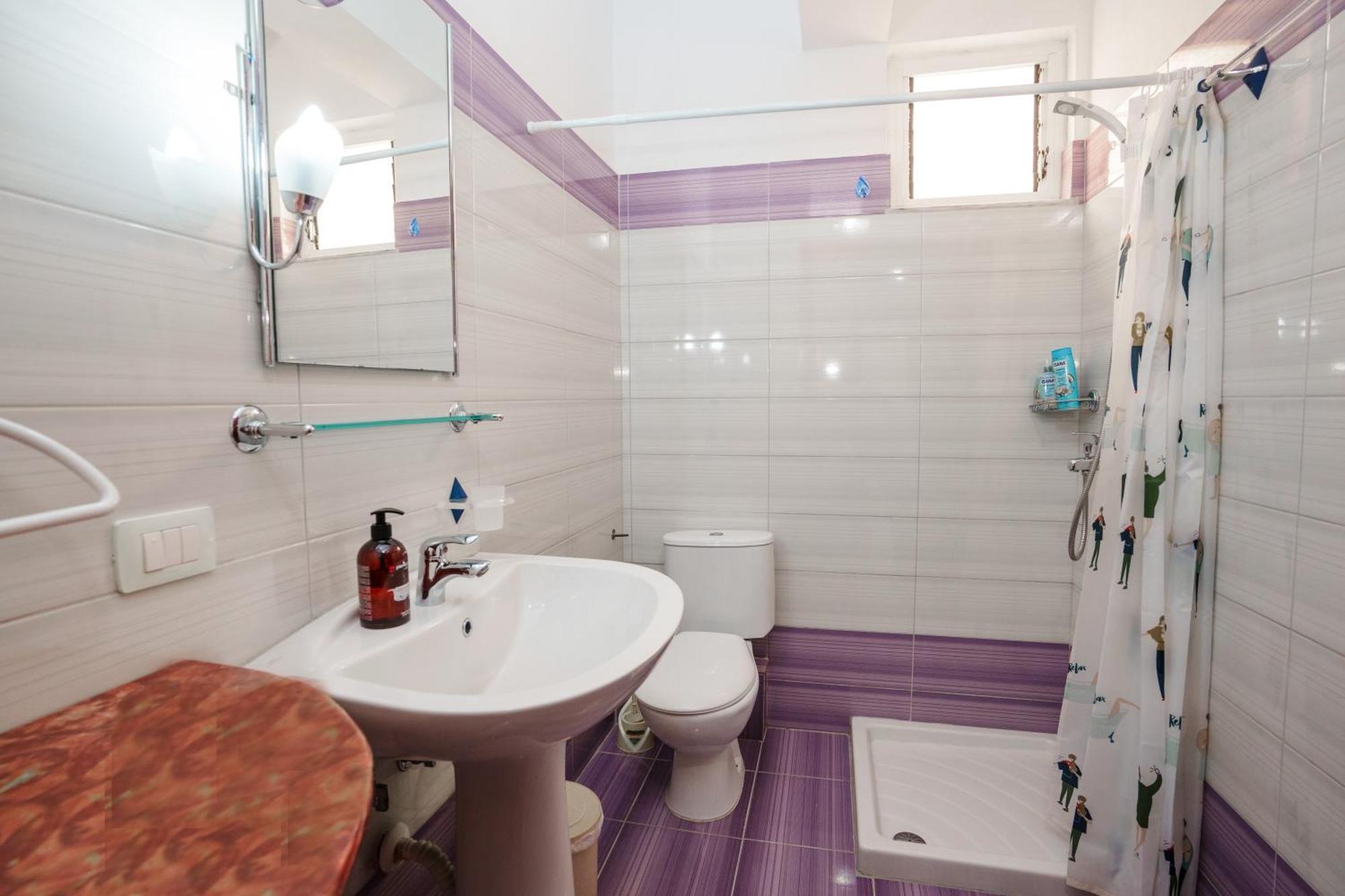 Apartman Sarah's - 5 Min Walk To Beaches & Boulevard - Big Balcony! Saranda