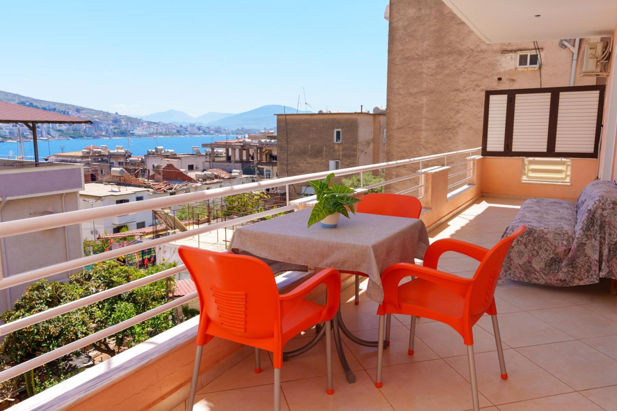Sarah's - 5 Min Walk To Beaches & Boulevard - Big Balcony! Apartman *
